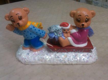 bears on sleigh (CC almost done)